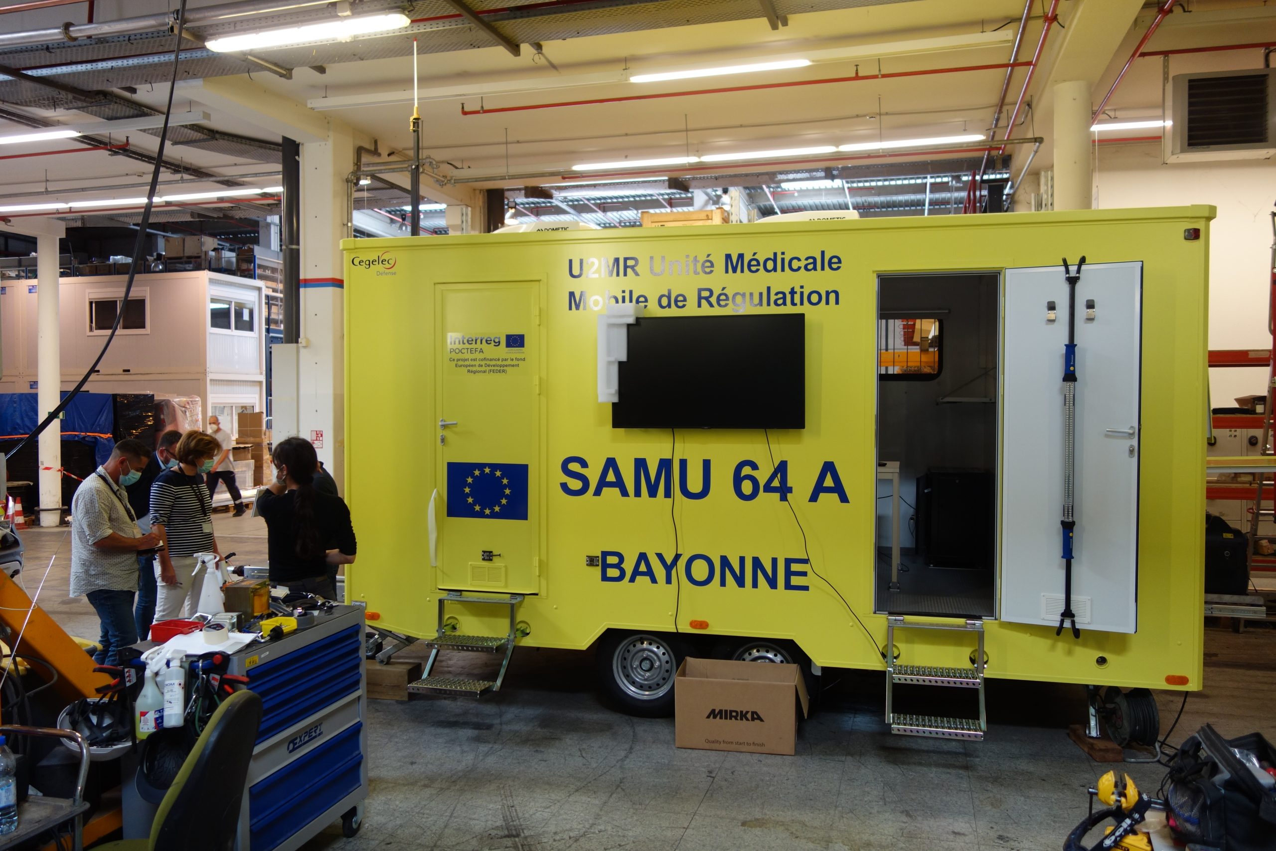 Mobile medical response unit provides coordinated on-site emergency and disaster healthcare